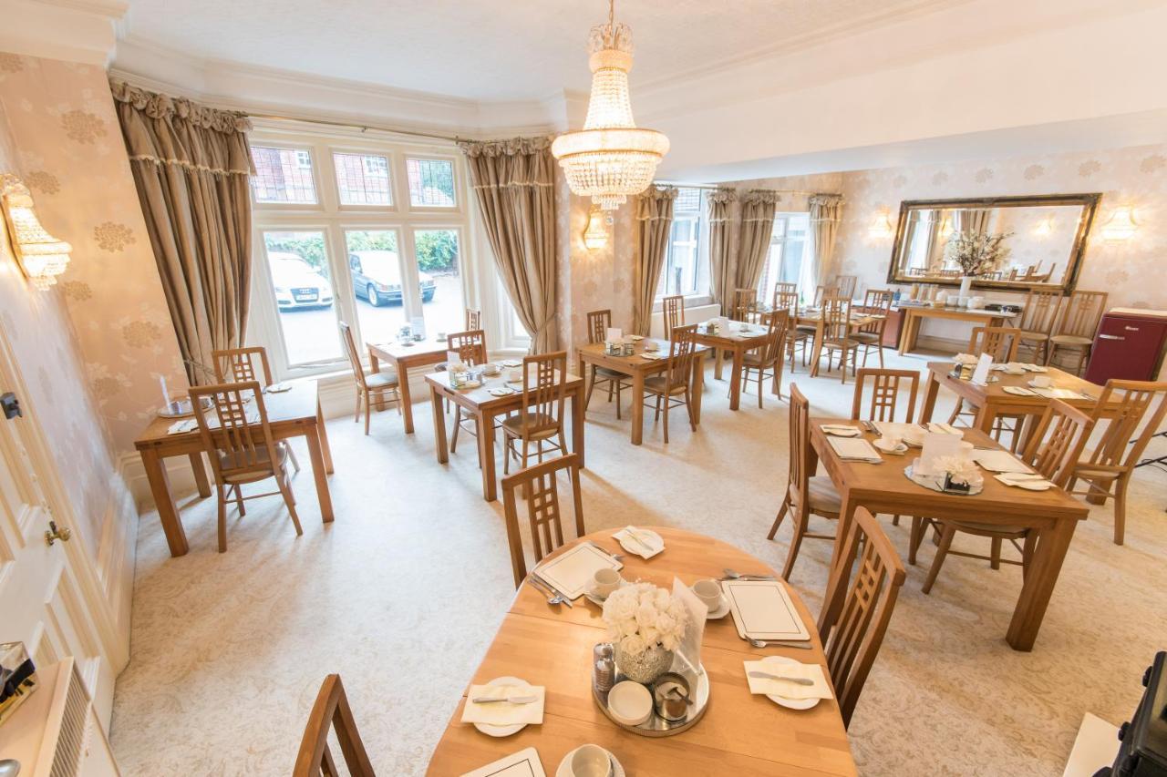 Grovefield Manor Hotel Poole Exterior foto